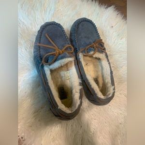 UGG Dakota Slipper